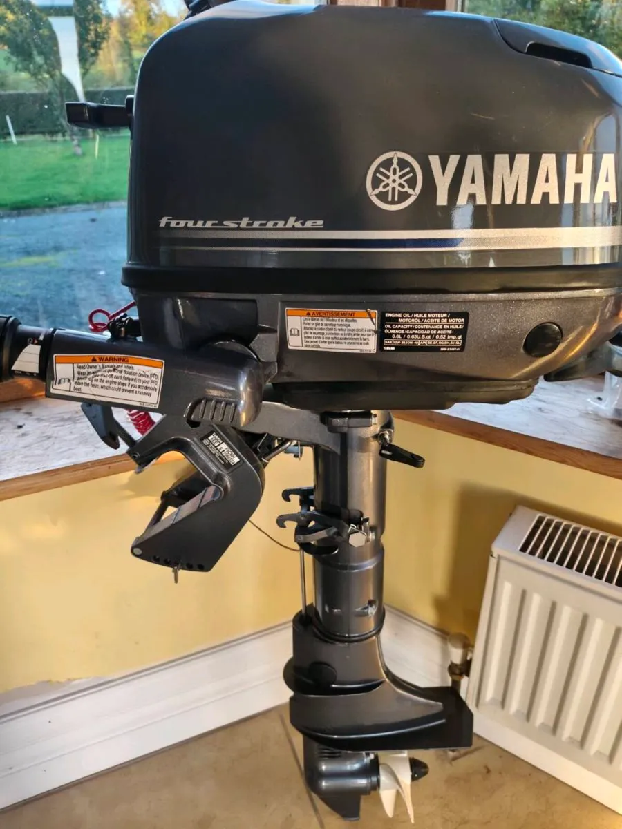 Yamaha 6 hp boat engine - Image 2