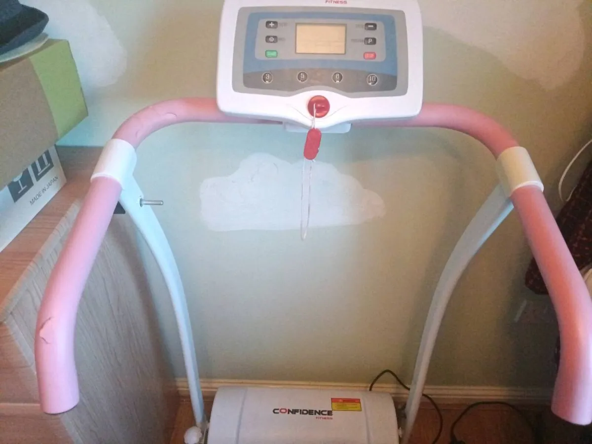Treadmill - Image 1