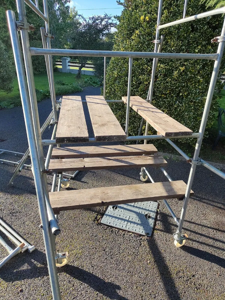 Portable  scaffolding  1,3m x 1,3m x 5,25m - Image 4