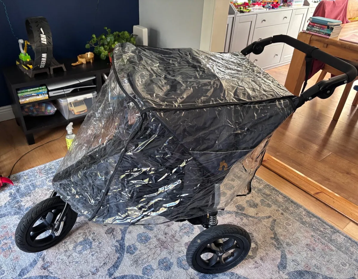 Out ‘n’ about double buggy v4 - Image 4