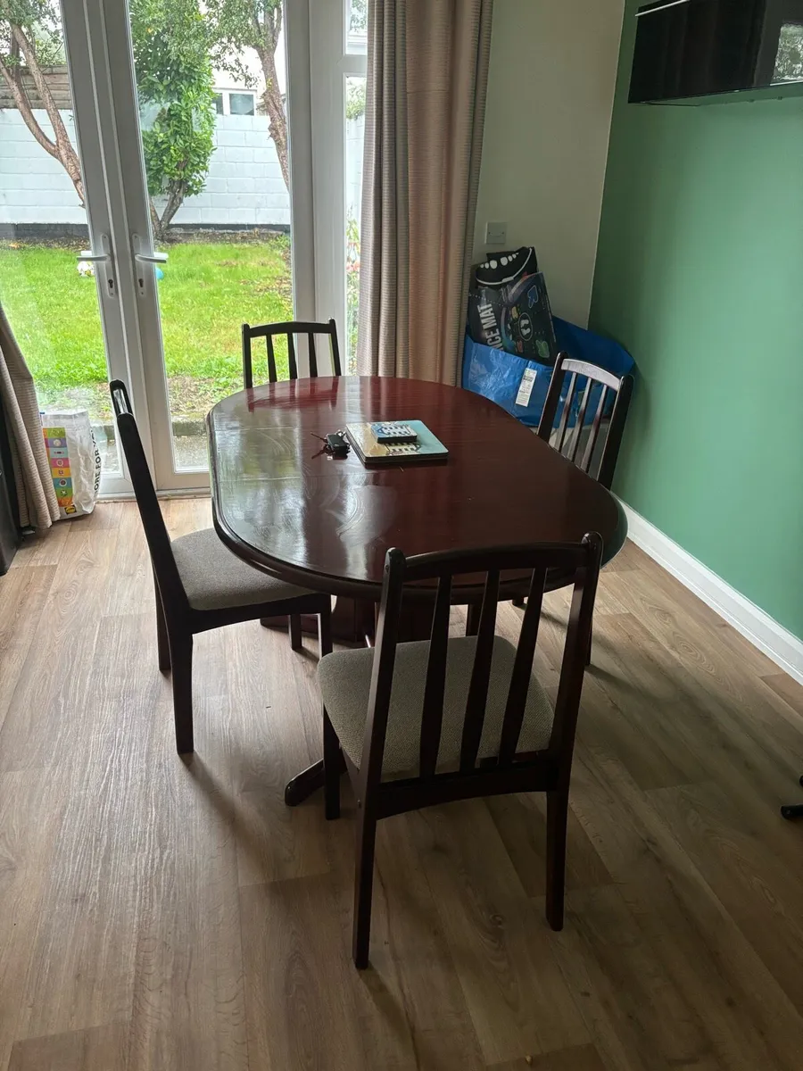 Extendable Kitchen table - Image 2