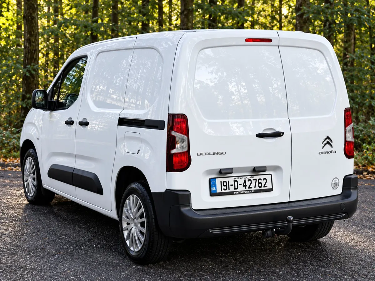 191 Citroen Berlingo 1.6 D - NEW CVRT - 3 SEATS - Image 4