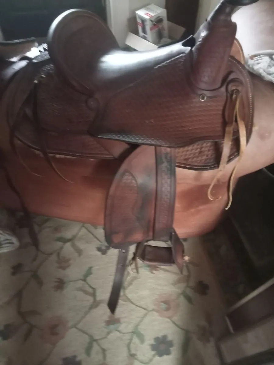 Western saddle - Image 4
