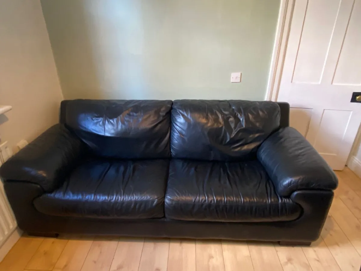 Large Black Leather 3 Seater Sofa - Image 3