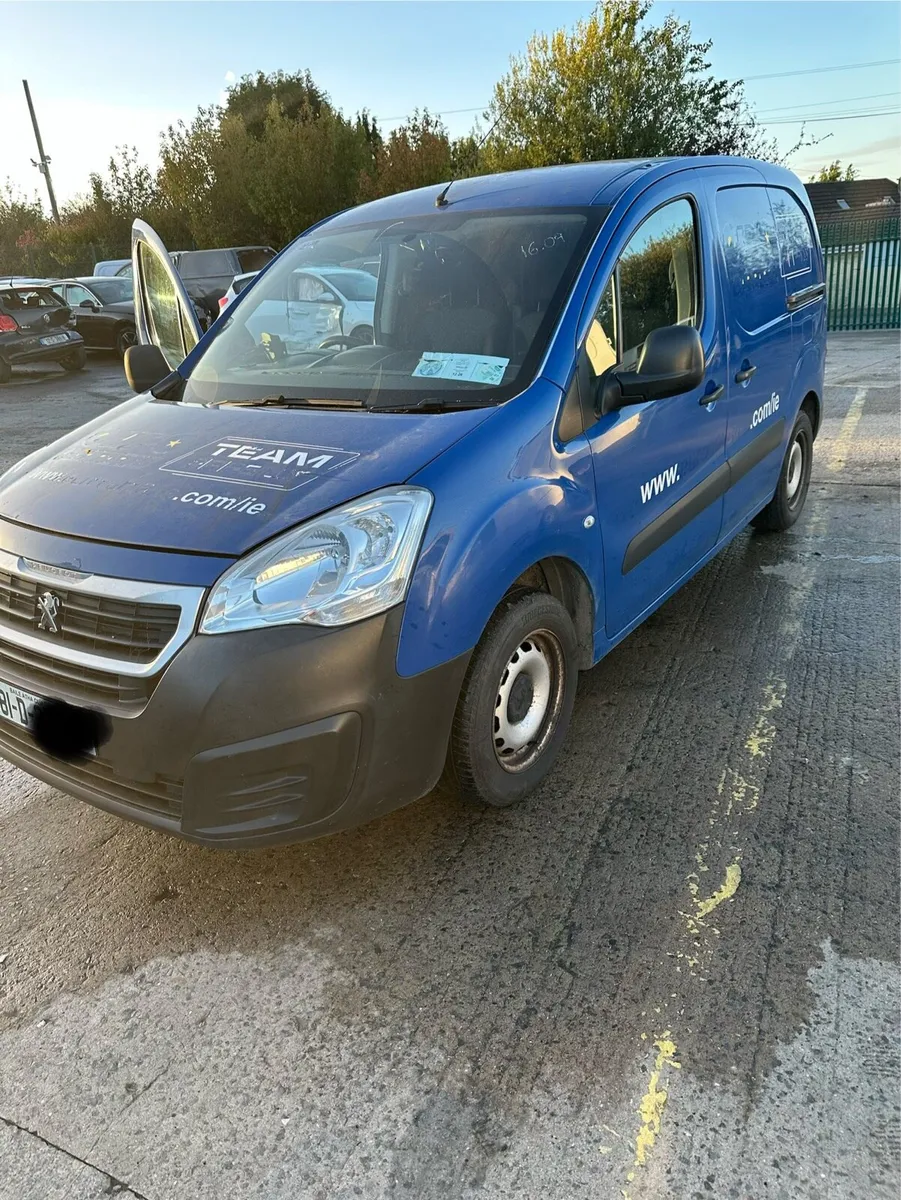 2018 Peugeot Partner - Image 2