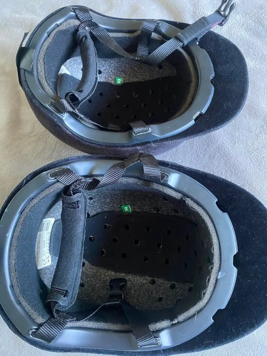 horse riding boots & protector & helmet - Image 2