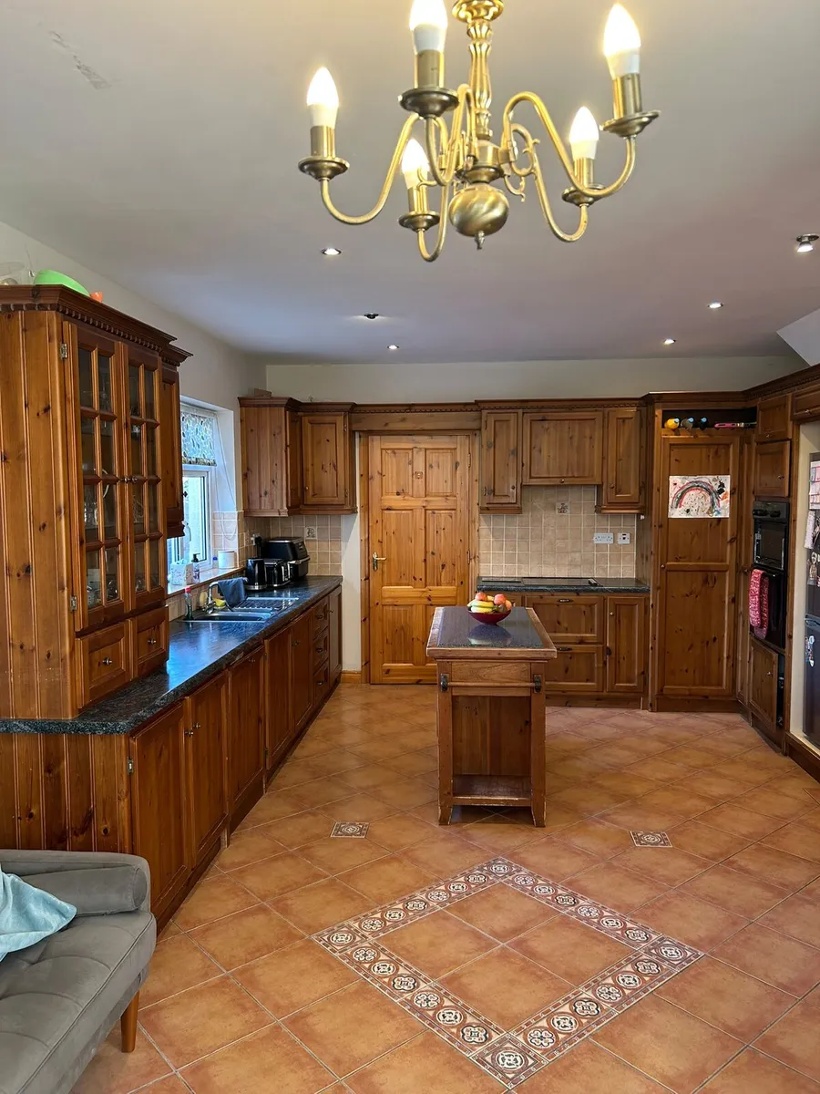 Solid wood kitchen & movable island - Image 2