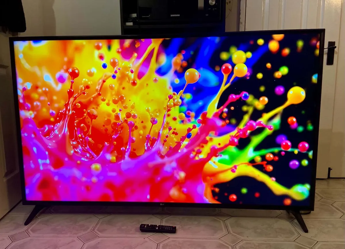 LG 65 inch 4k Smart TV - Image 3