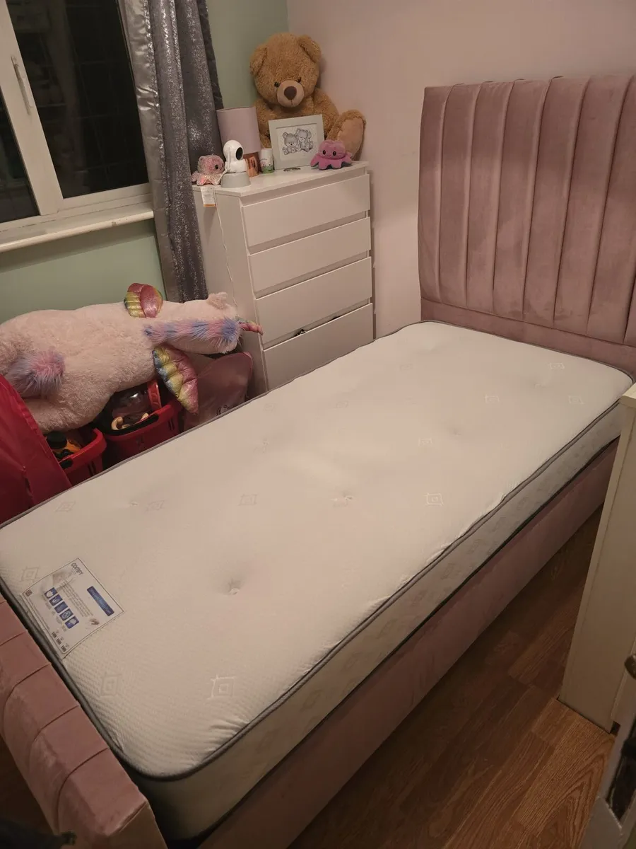 Bed - Image 4
