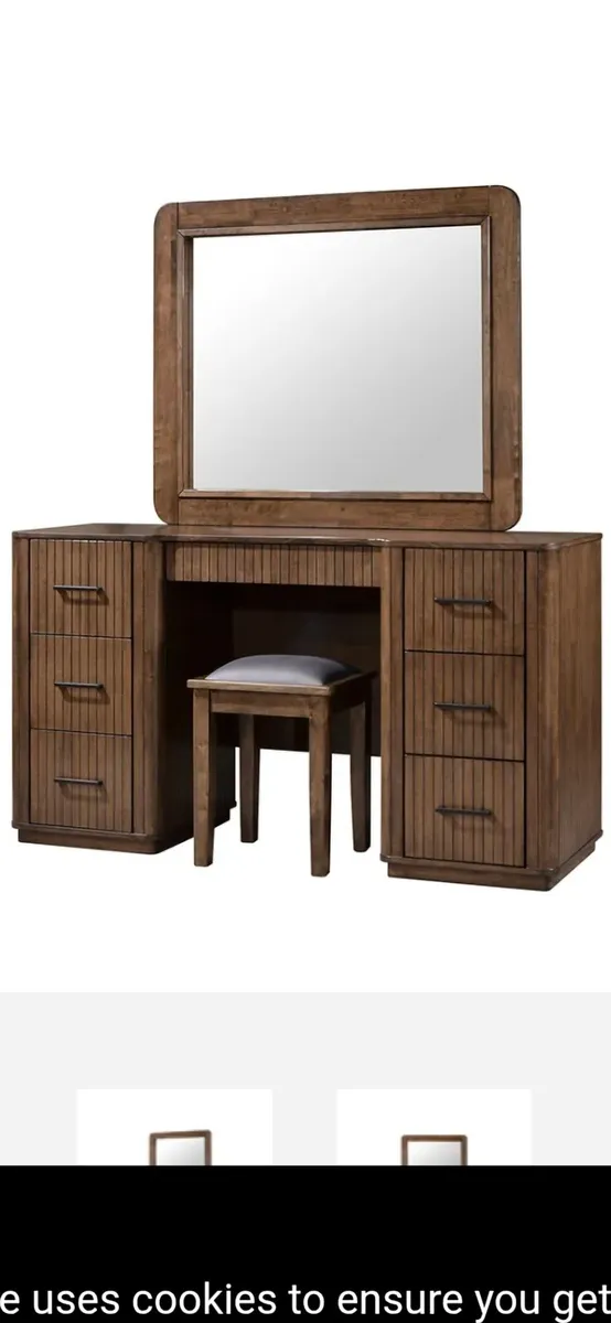 Bedroom furniture - Image 1