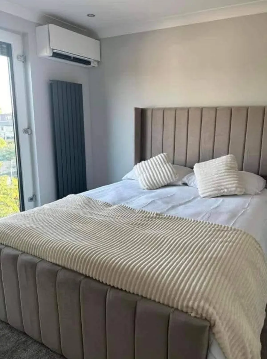 Bed - Image 1