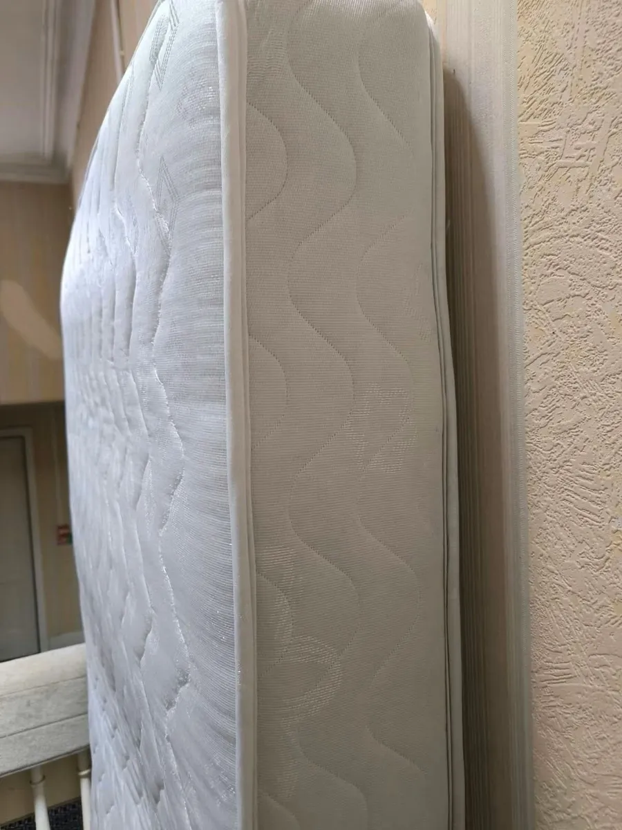 Mattress - Image 3