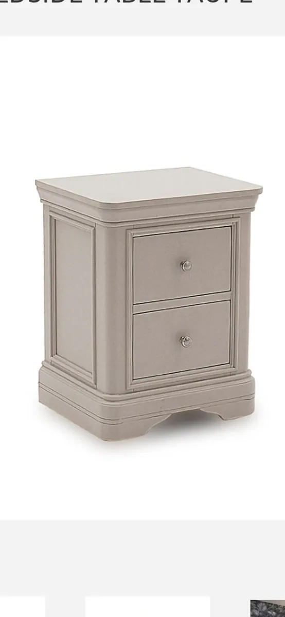 Bedroom set - Image 2