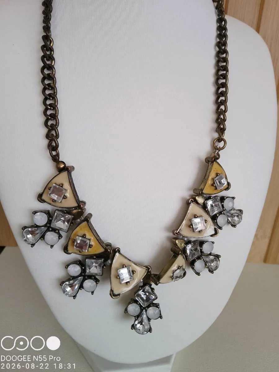 Bespoke Ornate Women's Necklace - Image 3