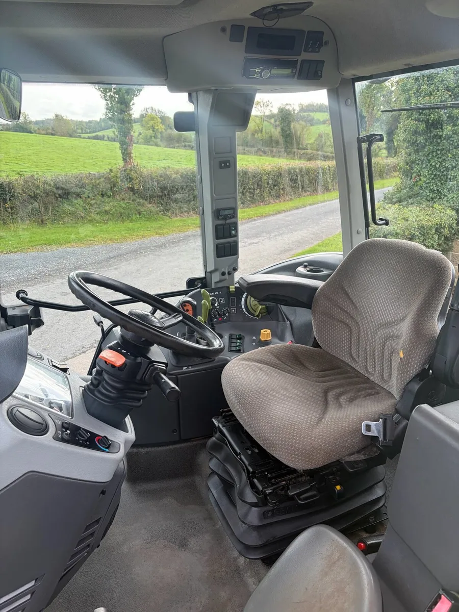 Claas Arion 620 - Image 3