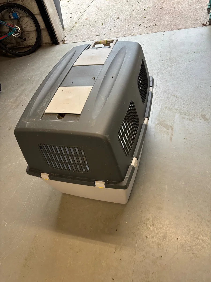 Pet Carry/Travel cage - Image 3