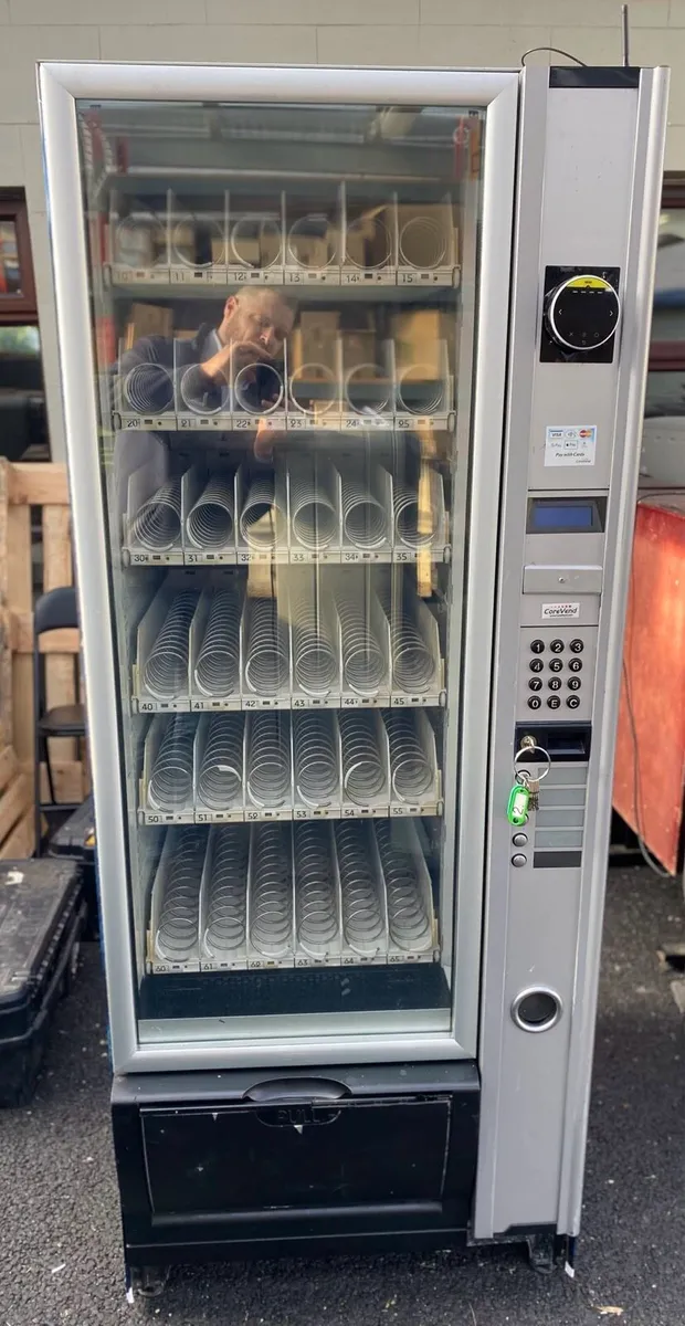 Vending machine for sale - Image 1