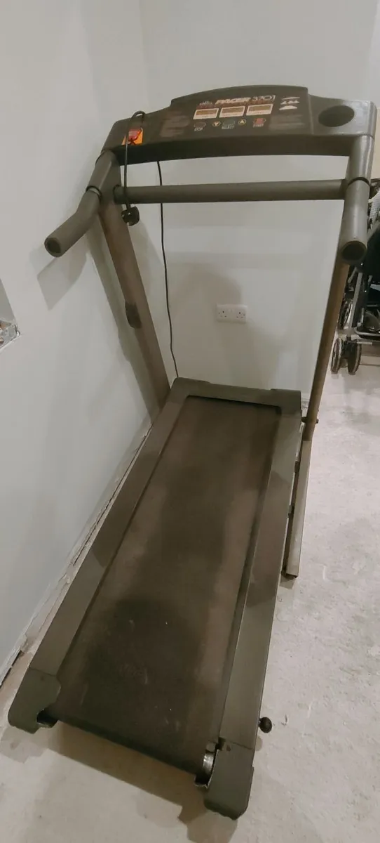 Treadmill - Image 1
