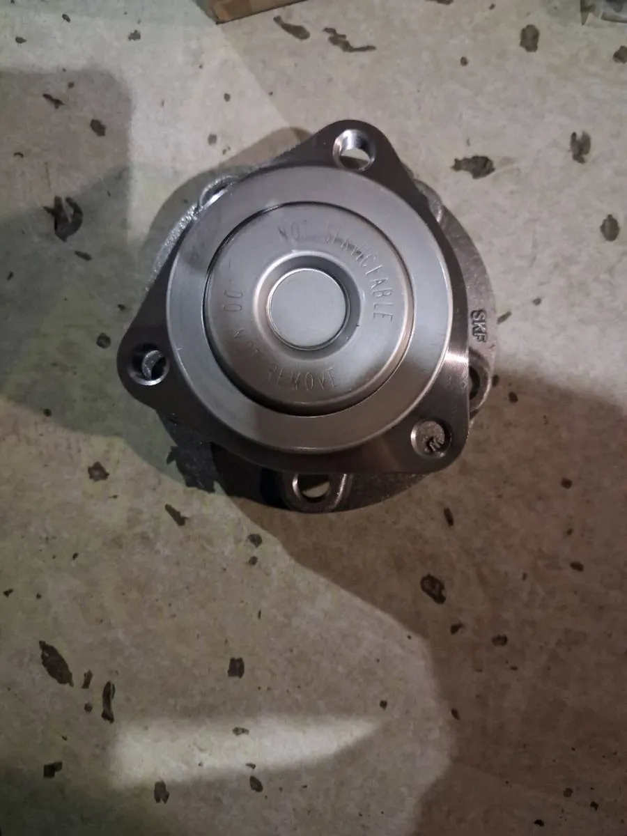 Mg 4 front wheel bearing - Image 3
