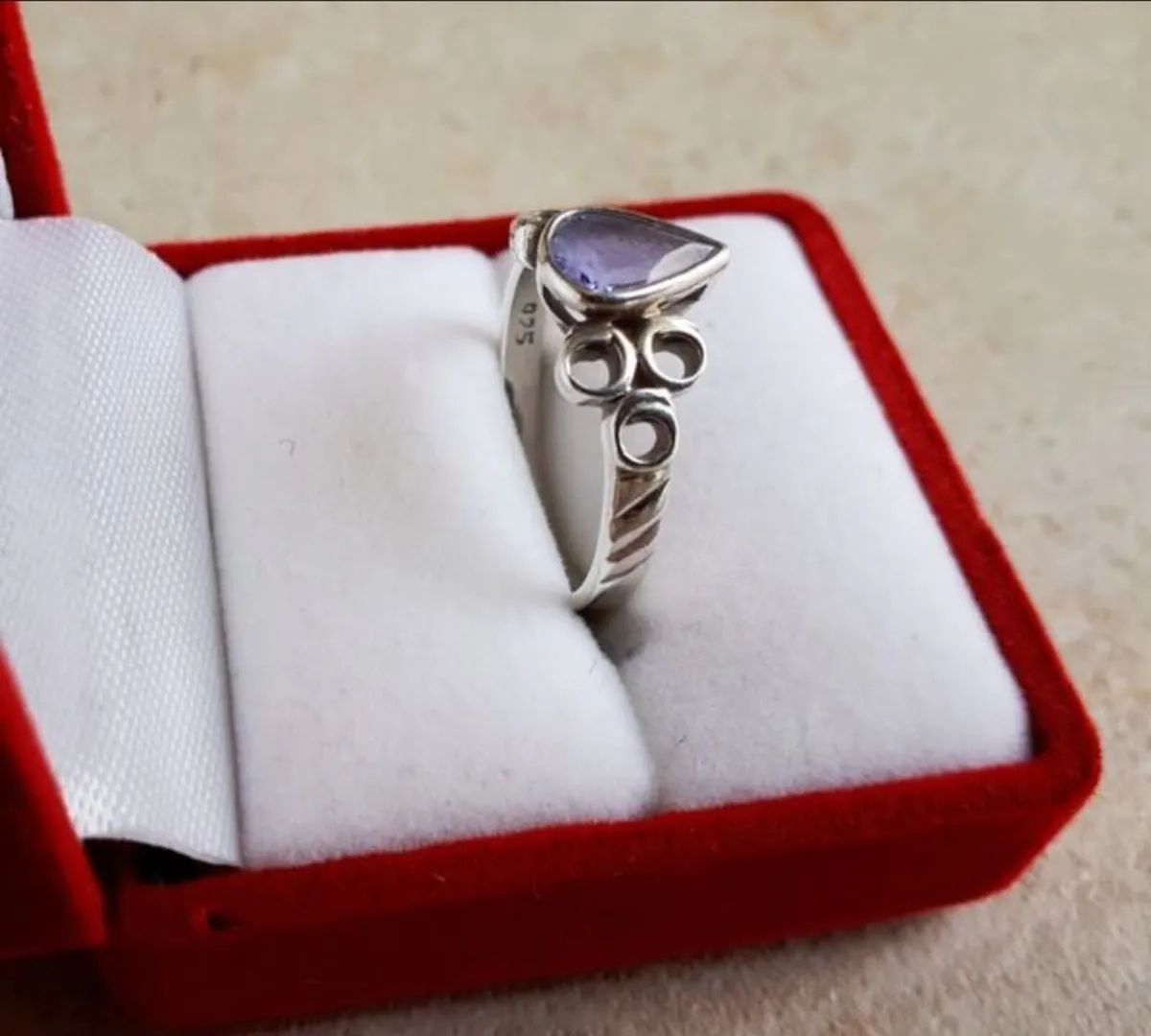 Silver Tanzanite Ring - Image 4