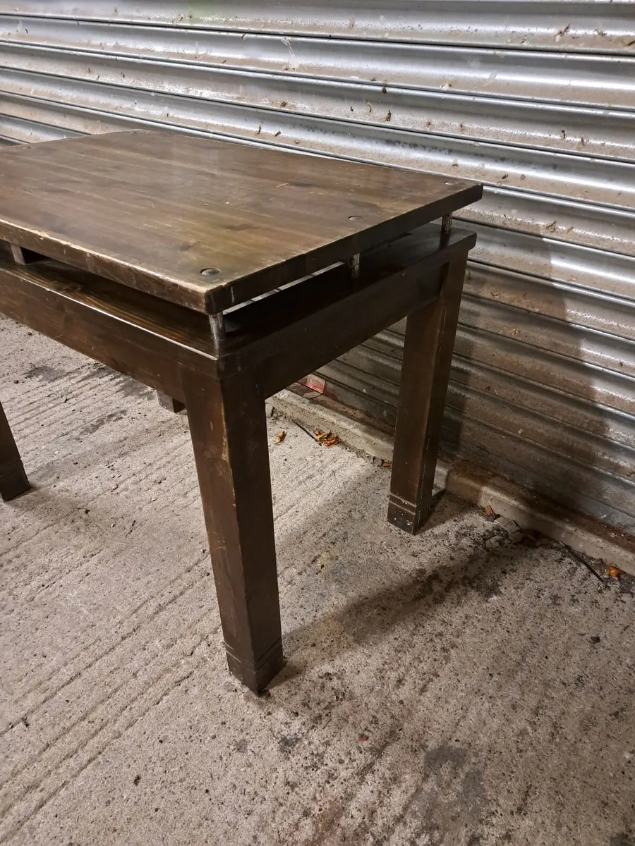 Pub tables - Image 2