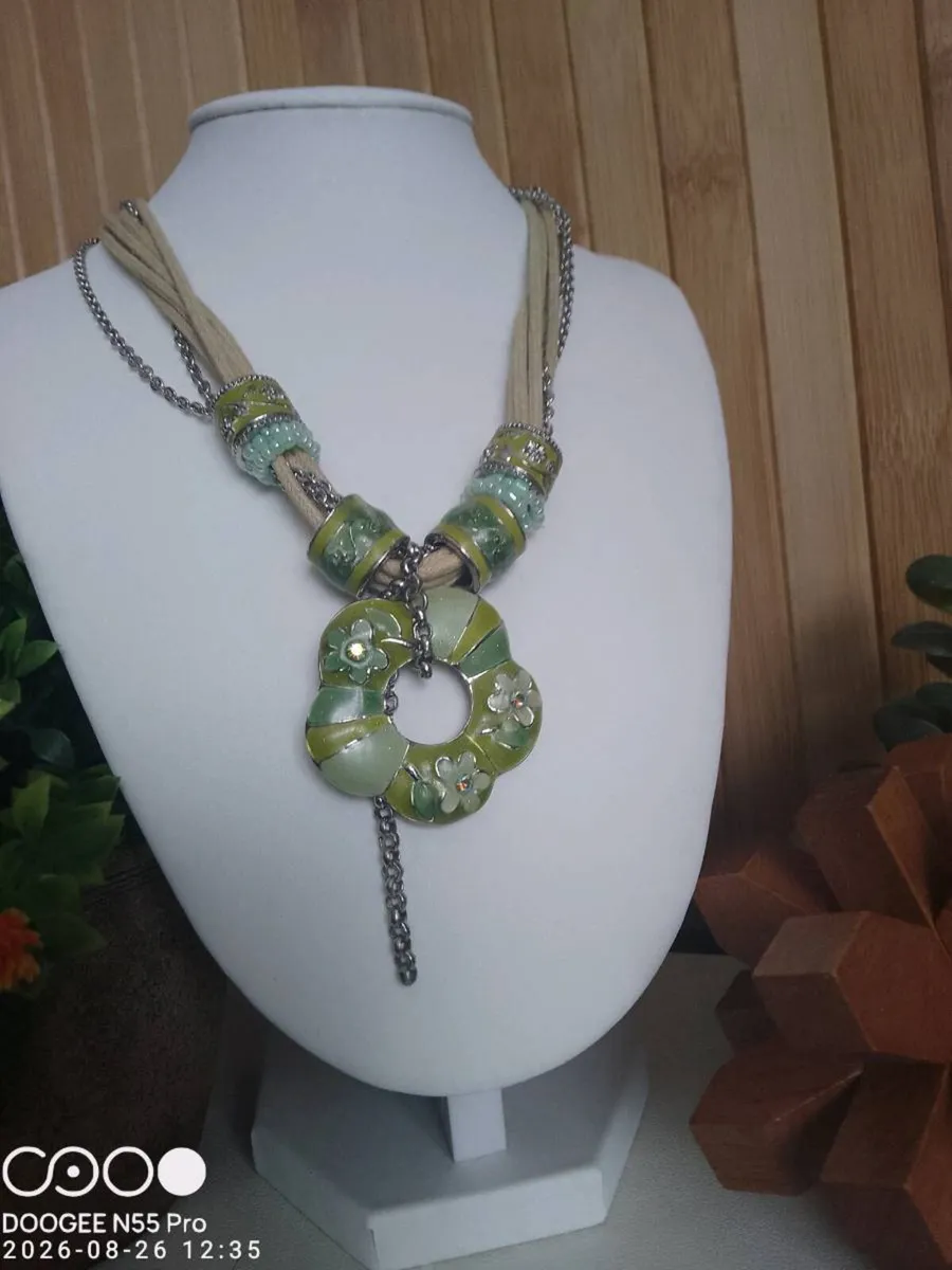 Women's Necklace - Image 2