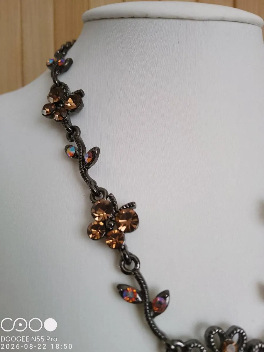Antique Bronze Women's Necklace - Image 4