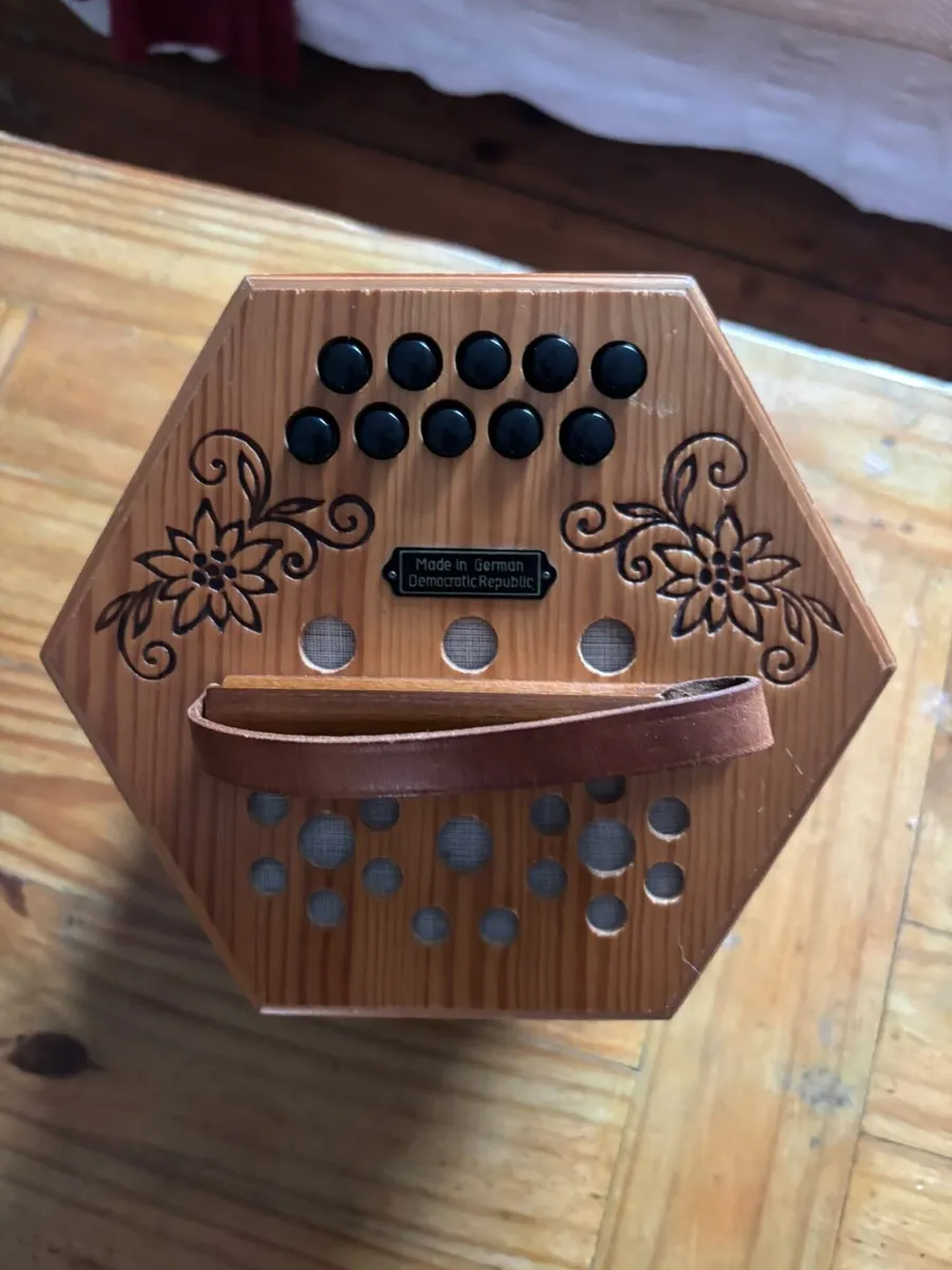 German Concertina - Image 2