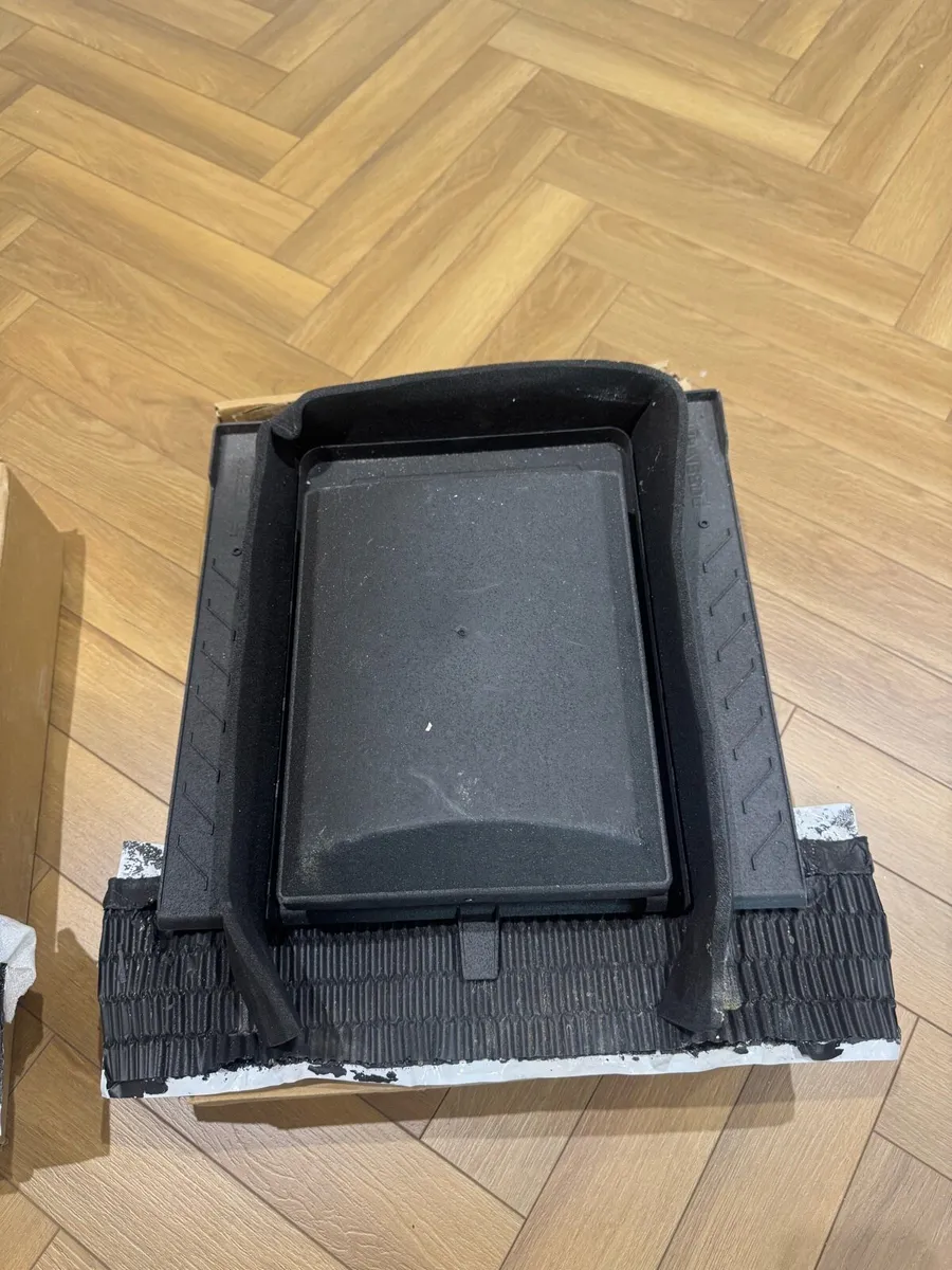 Glidevale G5 Versa-Tile Roof Tile Ventilator x 2 - Image 2