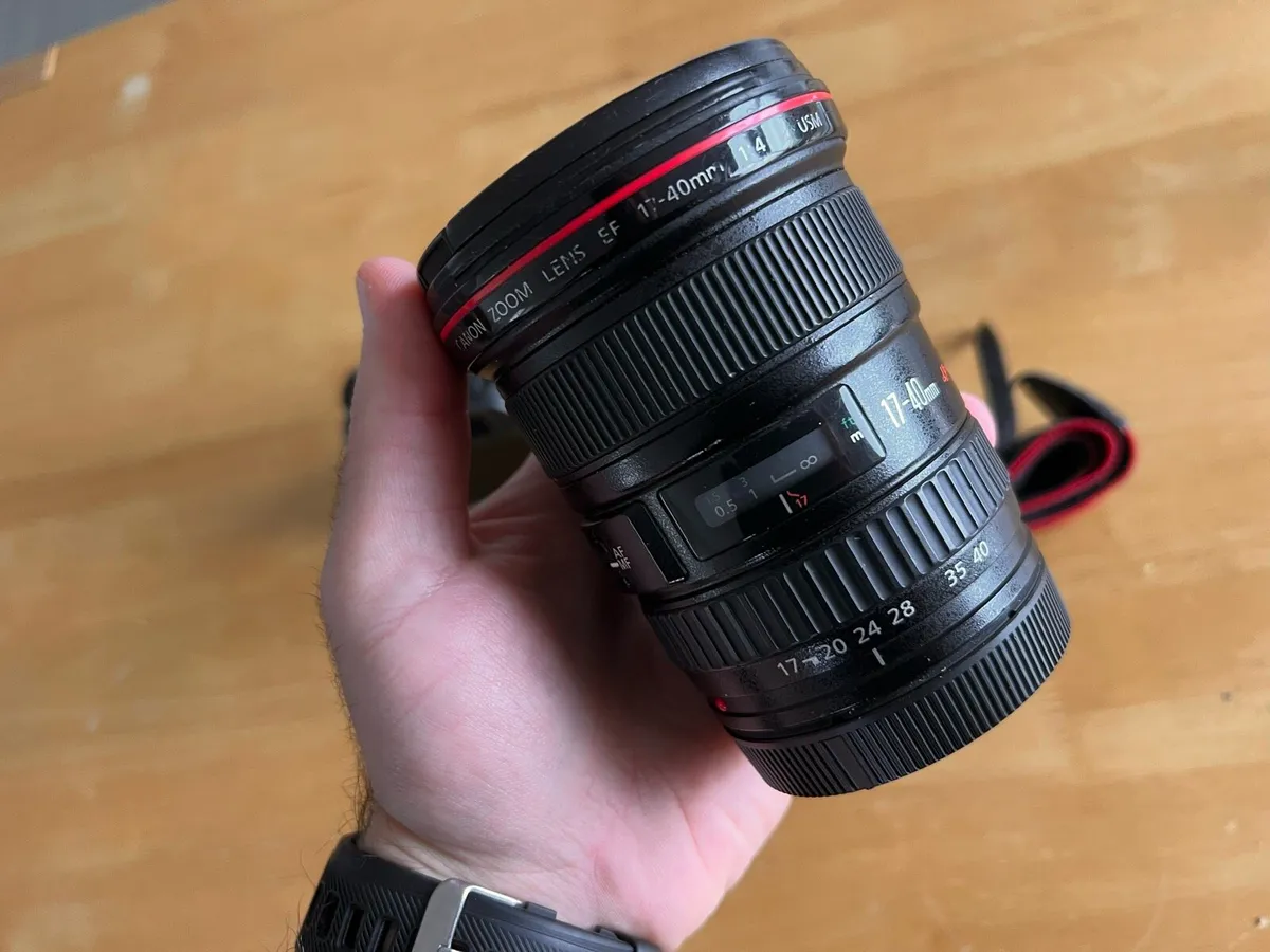 Canon EF 17-40mm f/4L lens - Image 1