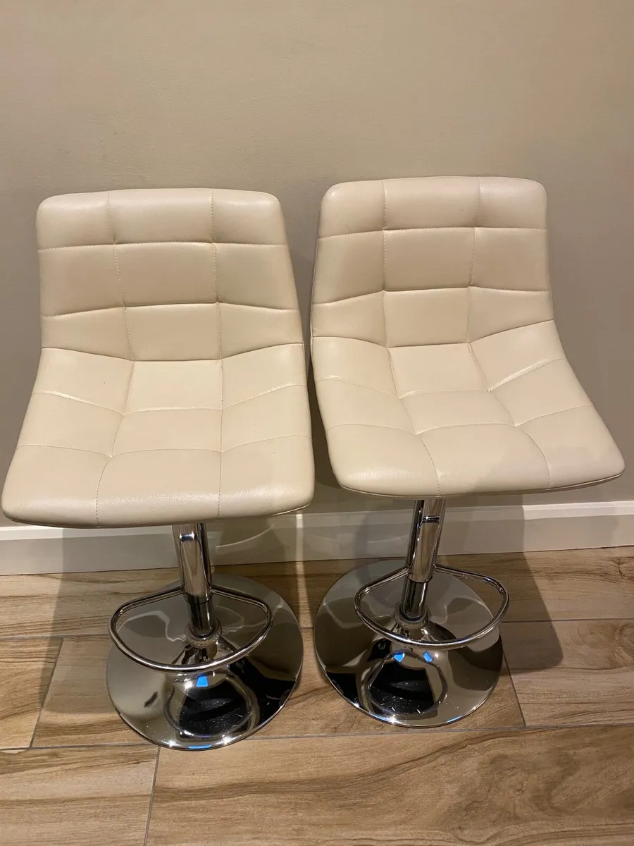 Bar stools