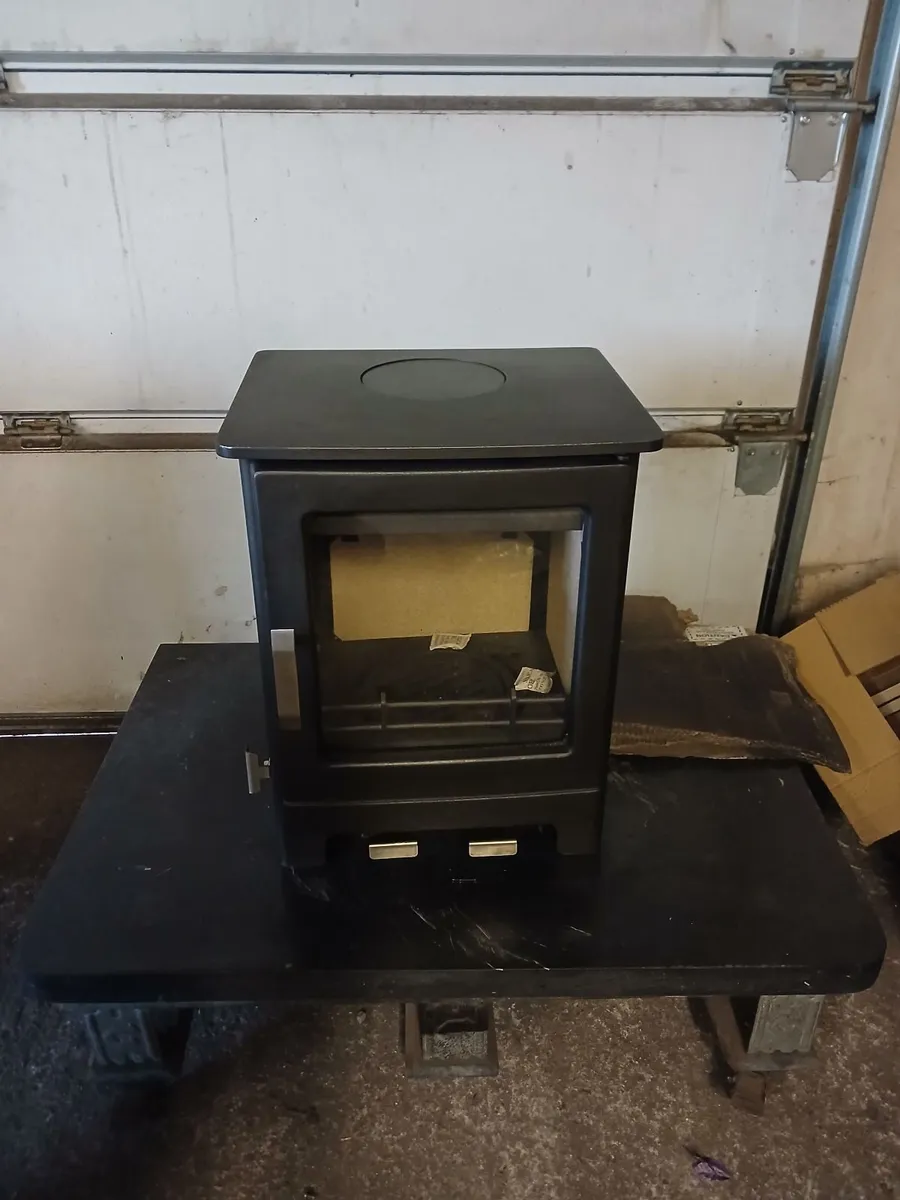 New 5 kw Mazona Eco stove solid fuel - Image 1