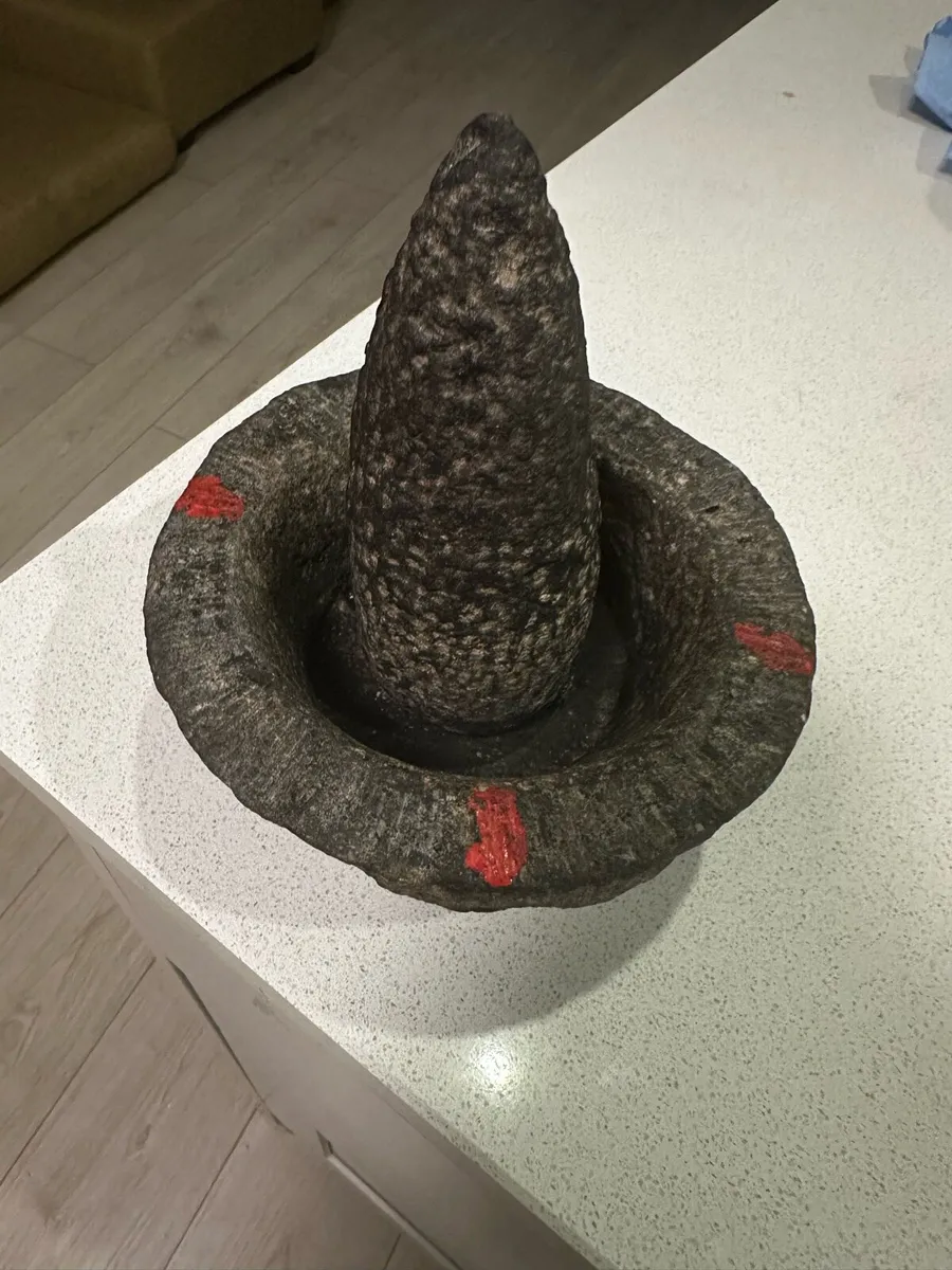 Antique Mortar and pestel - Image 1