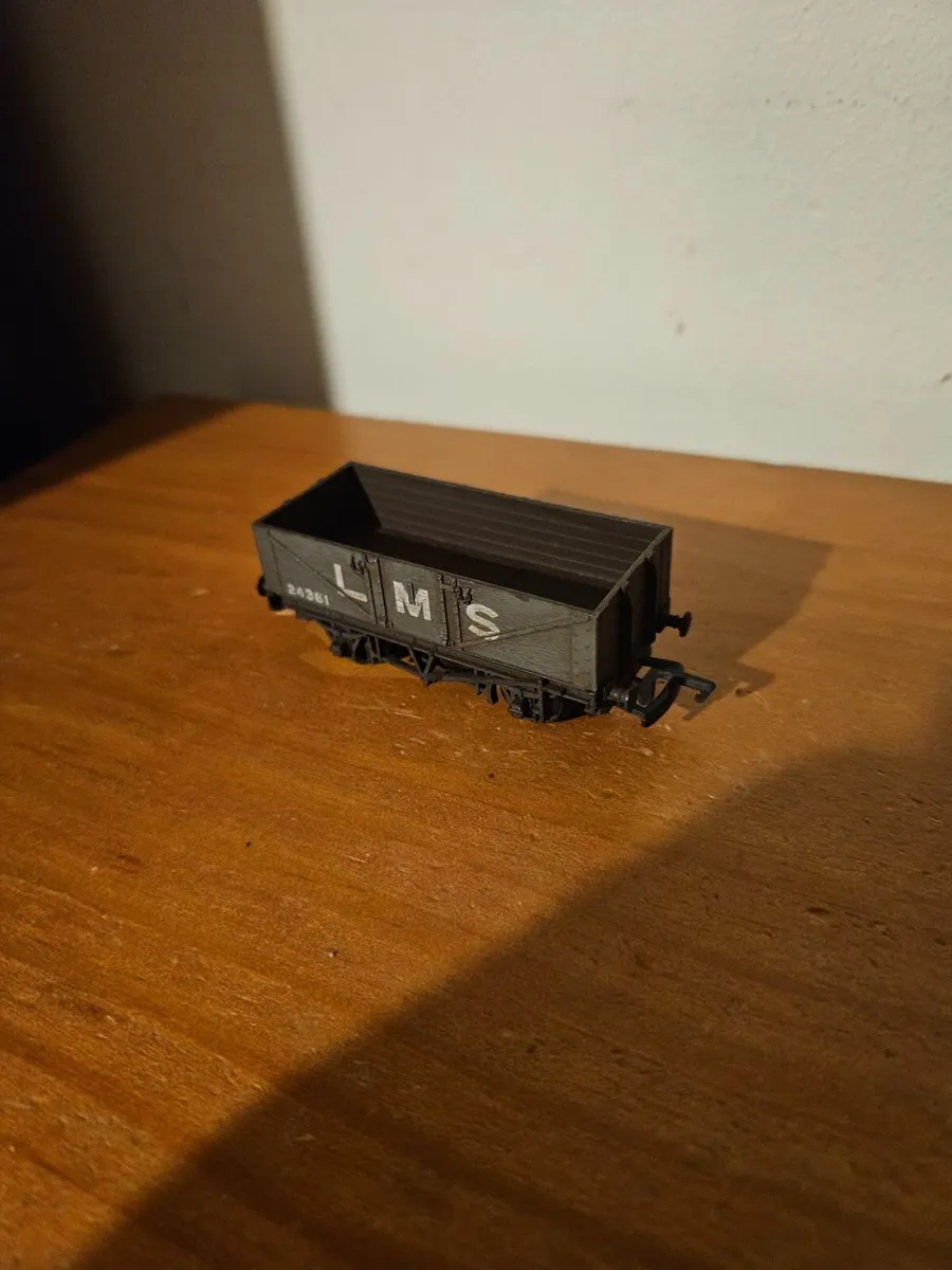 Hornby Lima OO Gauge Wagon