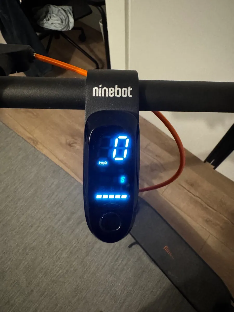 Segway Ninebot F2 Pro 2 - Image 4