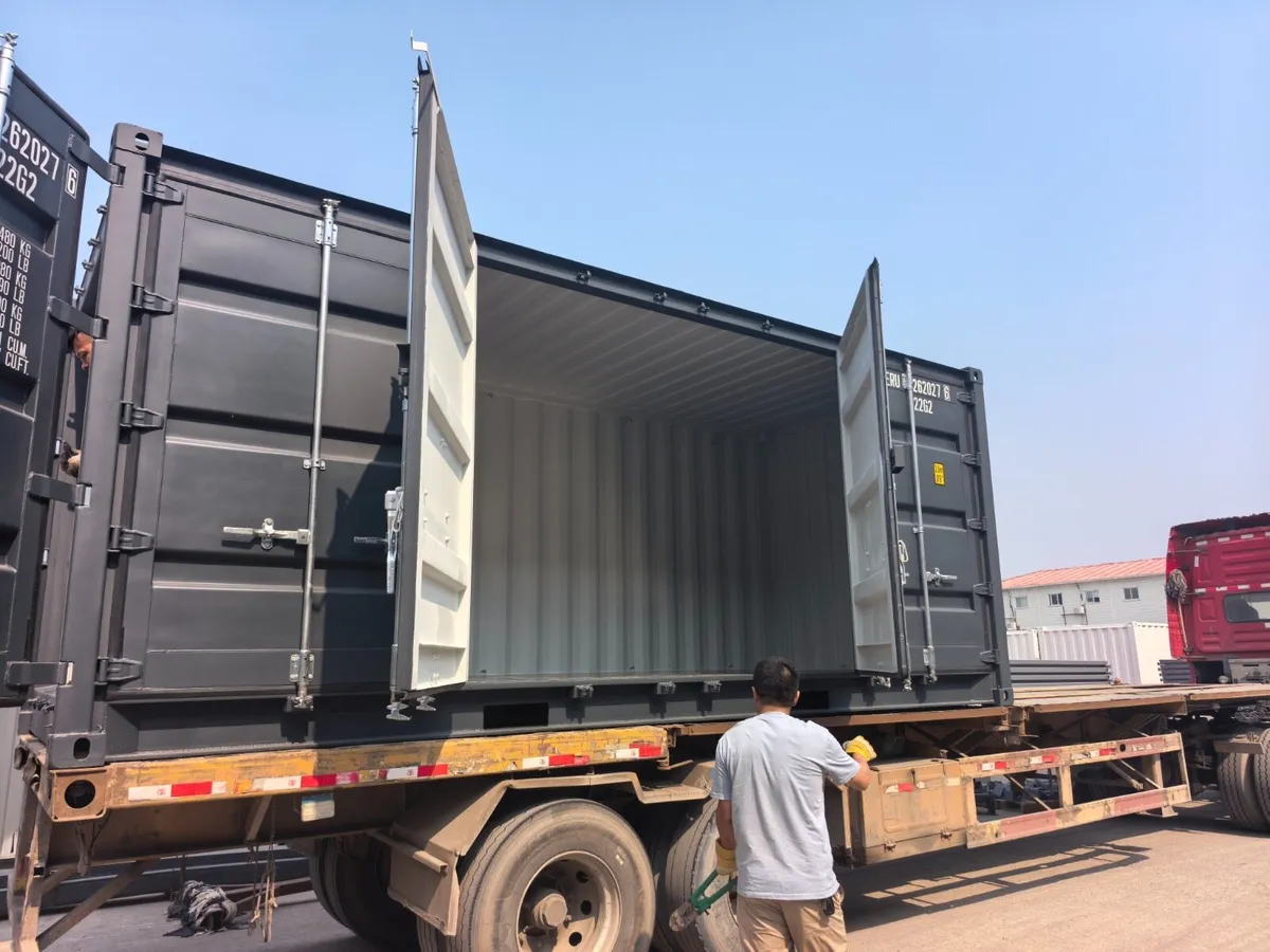 20ft shipping container with full side opening doo - Image 4