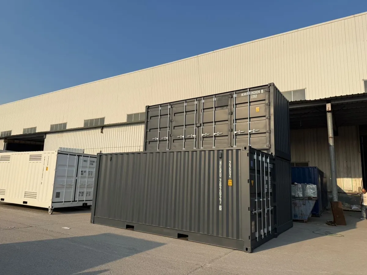 20ft shipping container with full side opening doo - Image 1