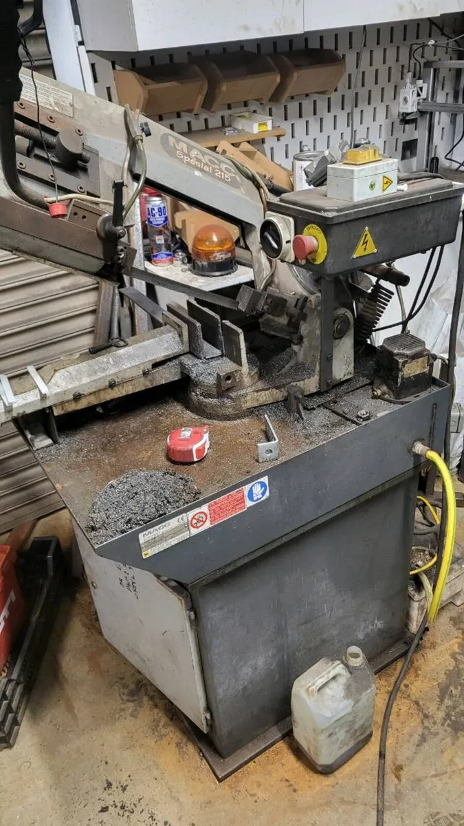 3 phase bandsaw - Image 1