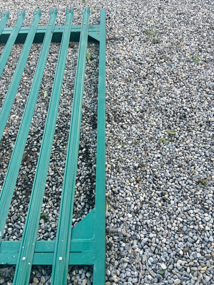 gates - Image 2