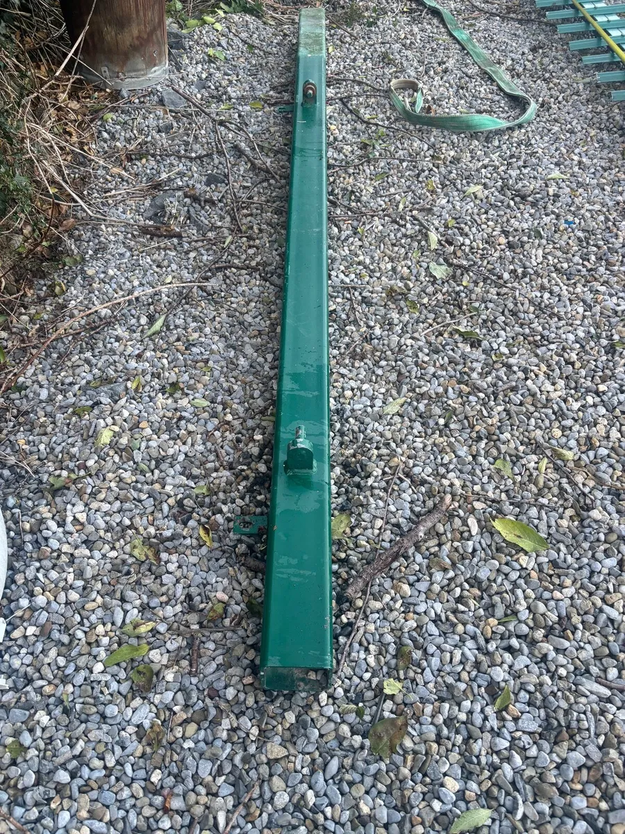 gates - Image 3