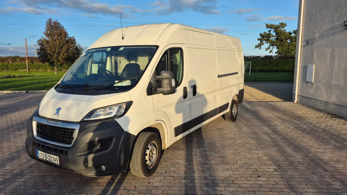 2017 Peugeot Boxer - Image 2