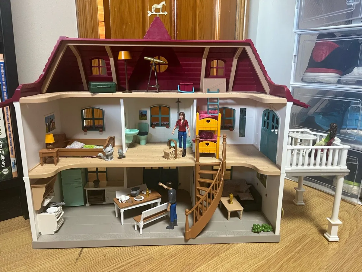Schleich Horse Club Lakeside Country House 42551 - Image 2