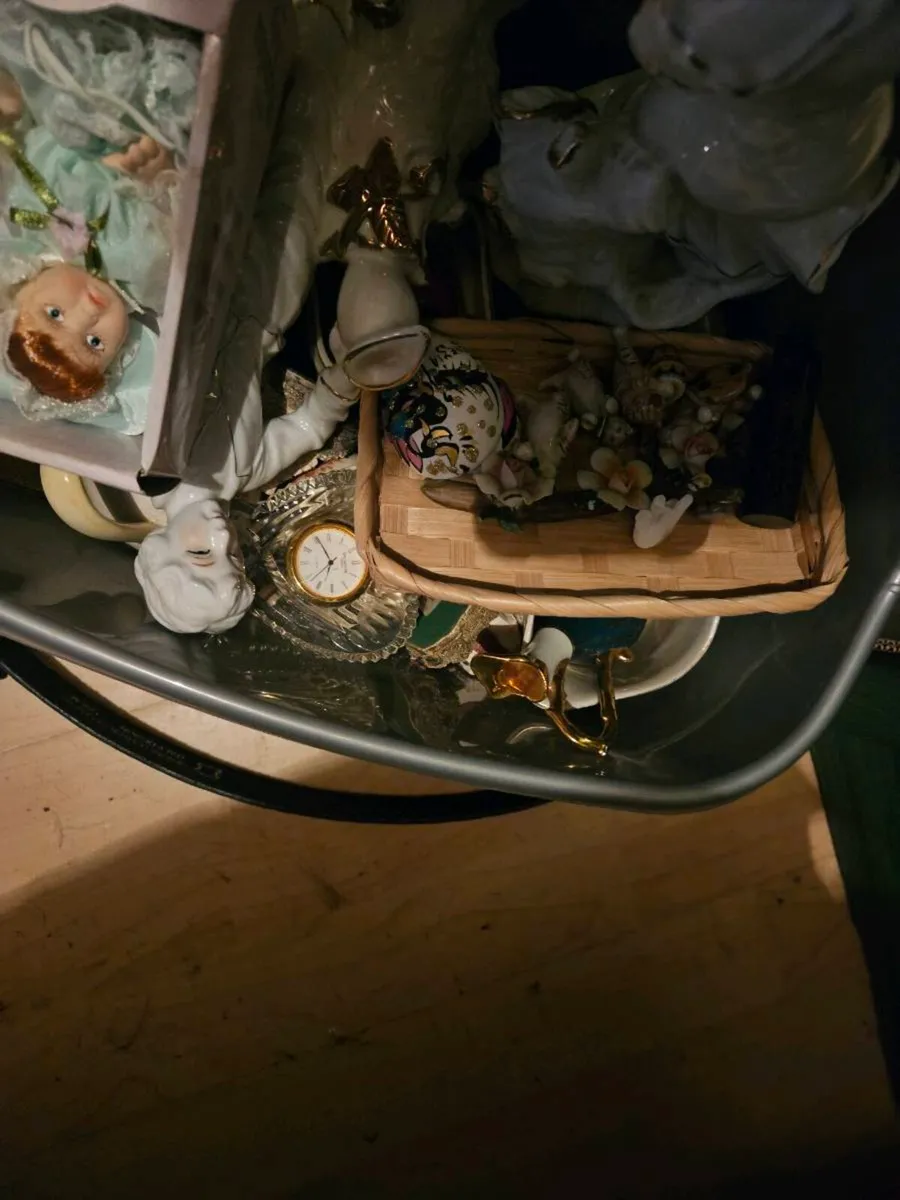 3 Boxes of Ornaments/Bricabrac - Image 4