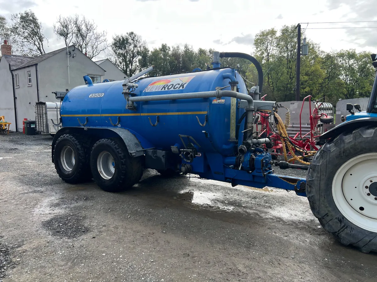 Newrock 3500 Tank - Image 1