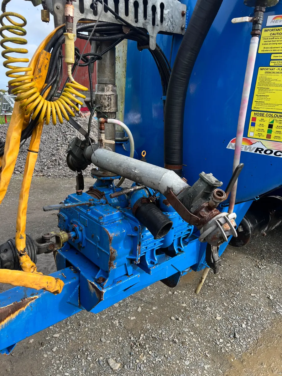Newrock 3500 Tank - Image 4