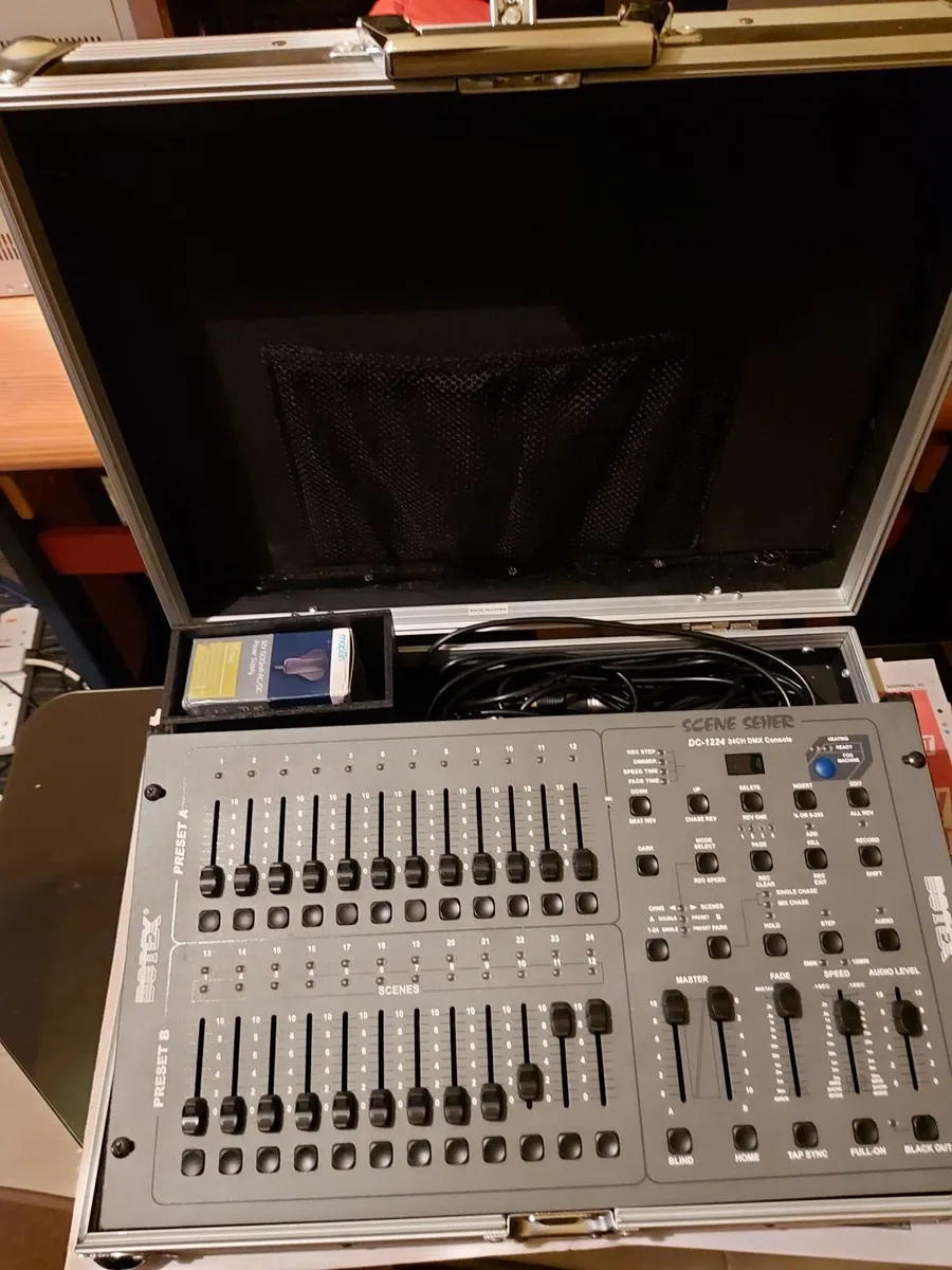 FLYHT PRO SCENE SETTER DC-1224 24-Channel DMX Cons - Image 1