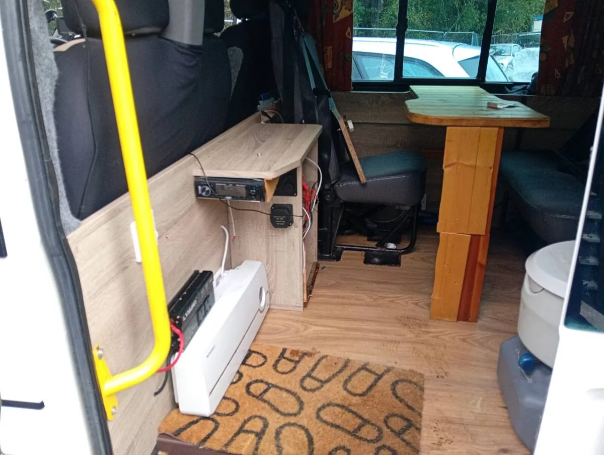 Ford transit camper 2005 needs tlc - Image 4
