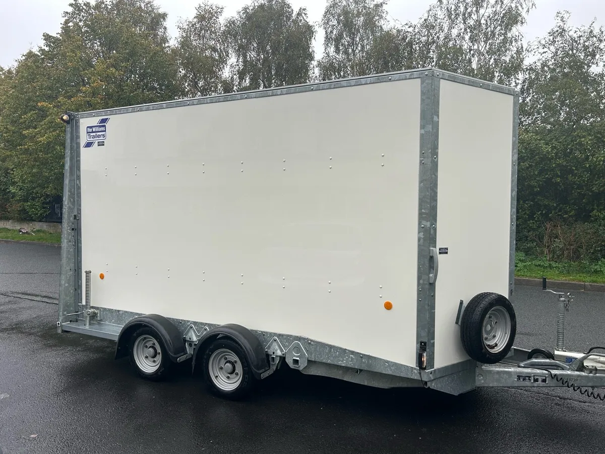 Ifor Williams BV126 twin axle trailer - Image 2
