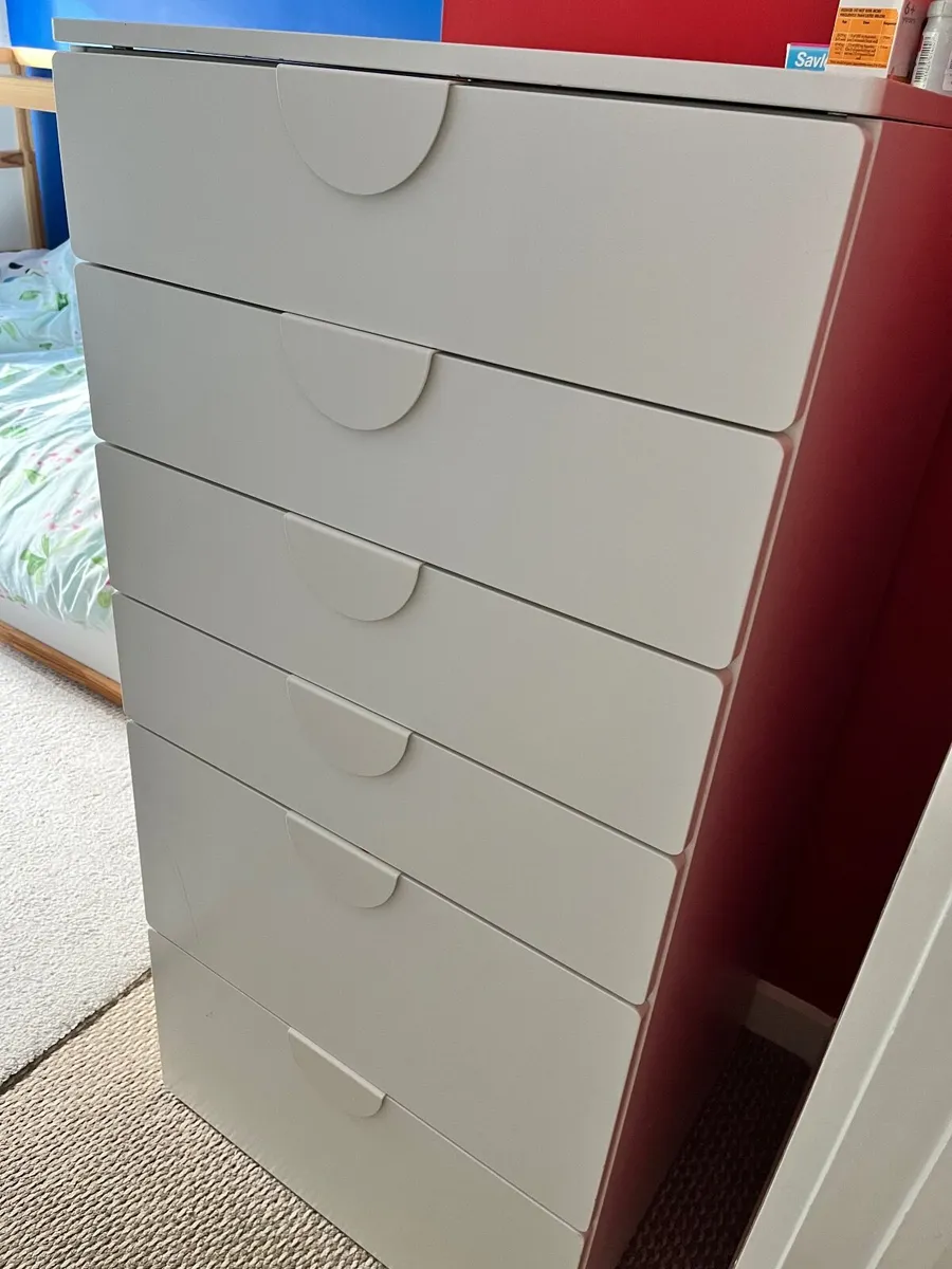 Chest of Drawers - White - Image 1