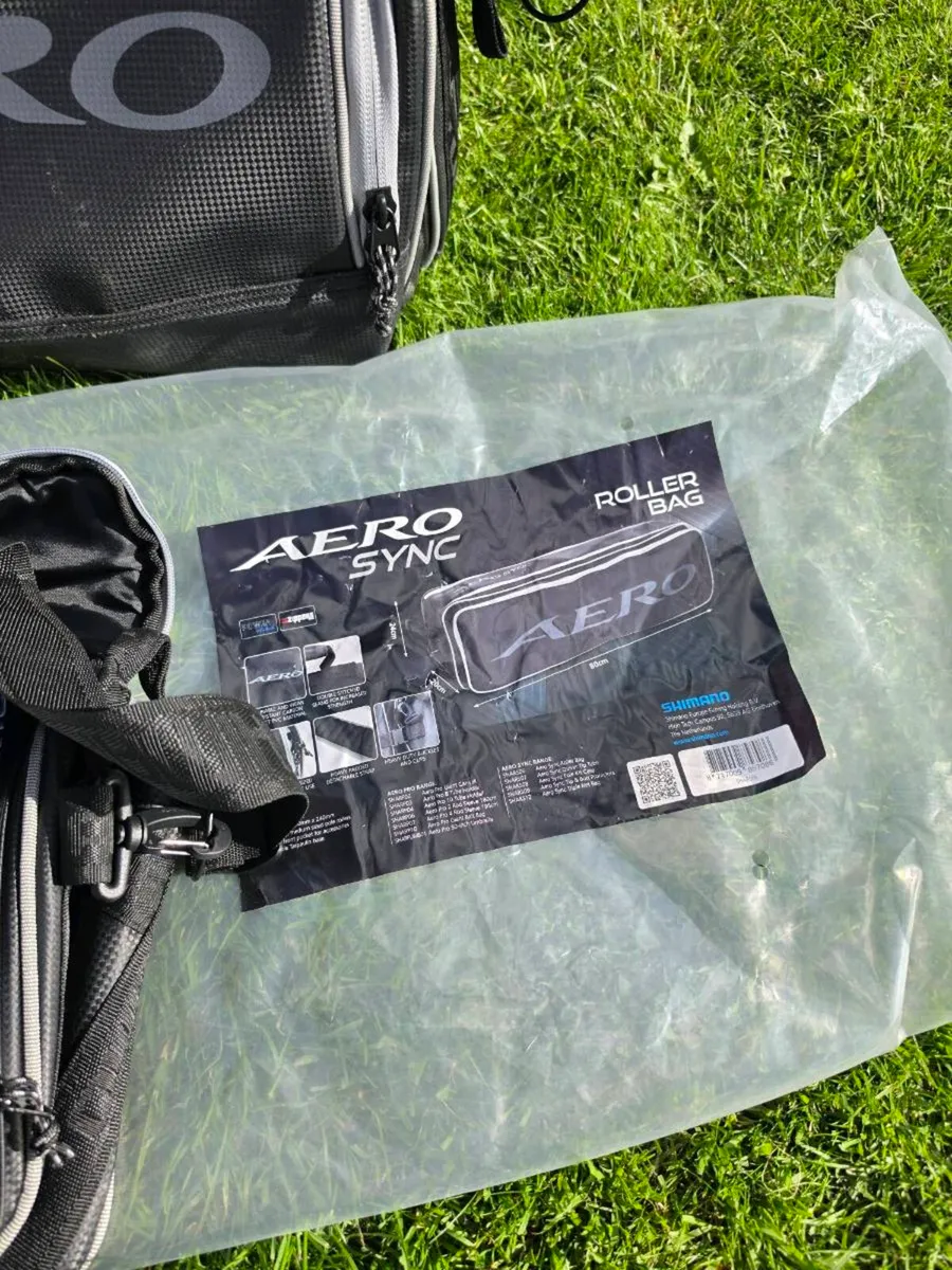 Shimano Aero Carryall/ Coolbag and Roller bag - Image 1